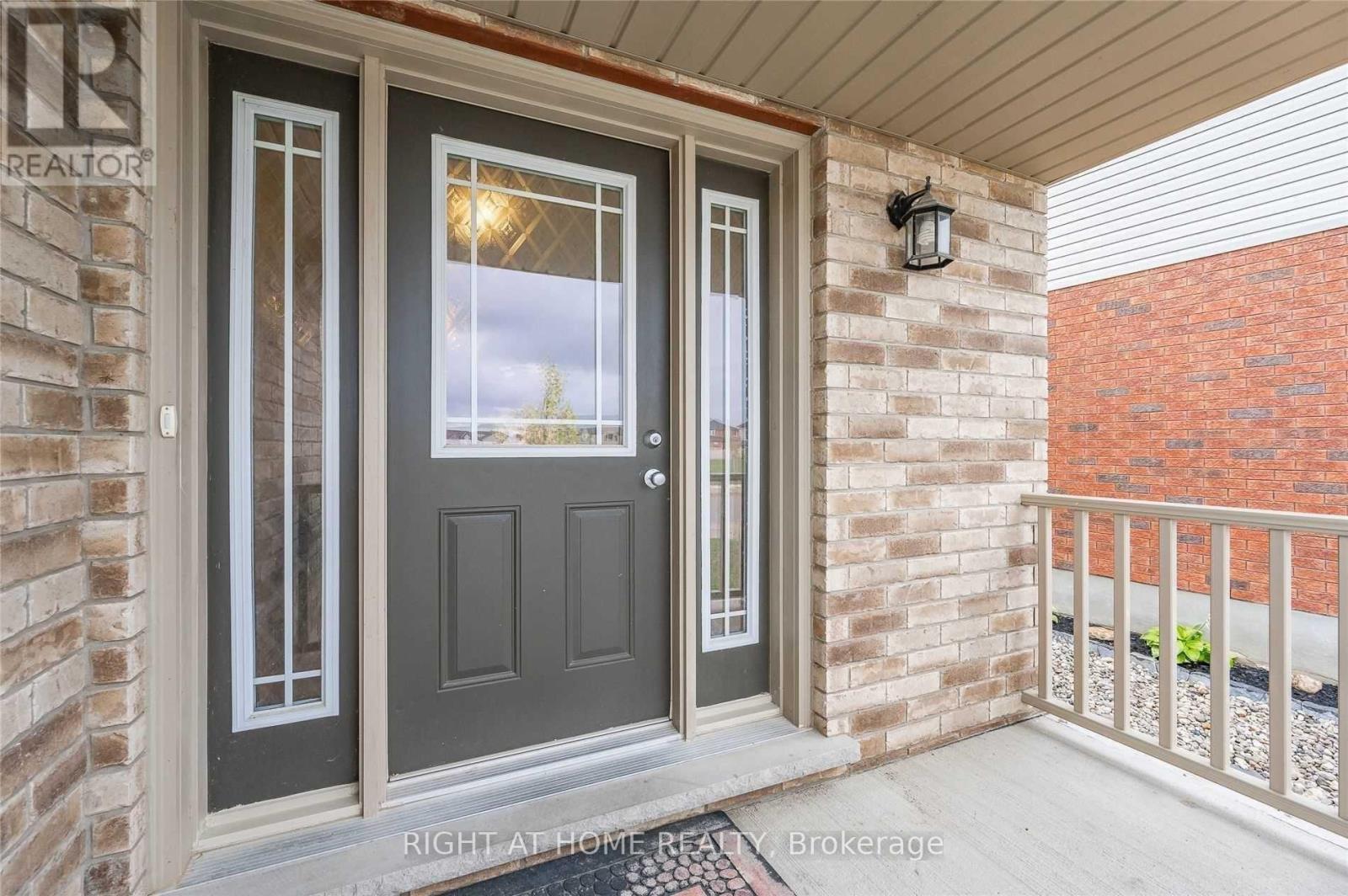 6 Crossbridge Avenue, Kitchener, Ontario  N2A 0J9 - Photo 3 - X12607510