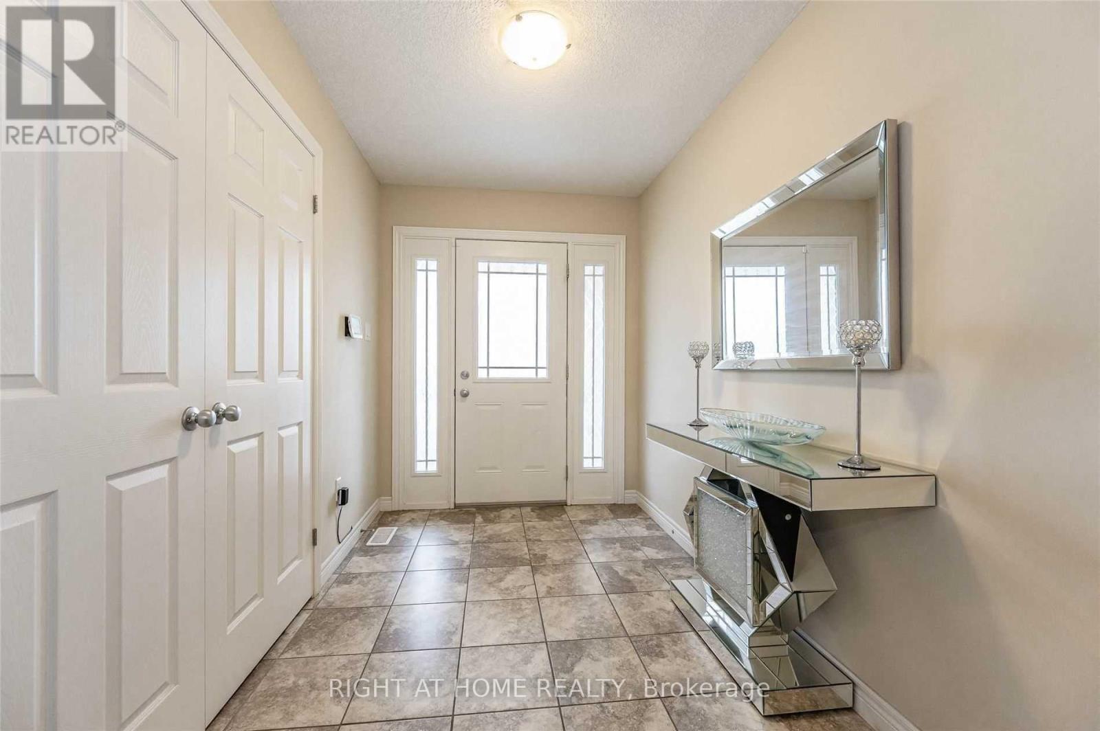 6 Crossbridge Avenue, Kitchener, Ontario  N2A 0J9 - Photo 4 - X12607510