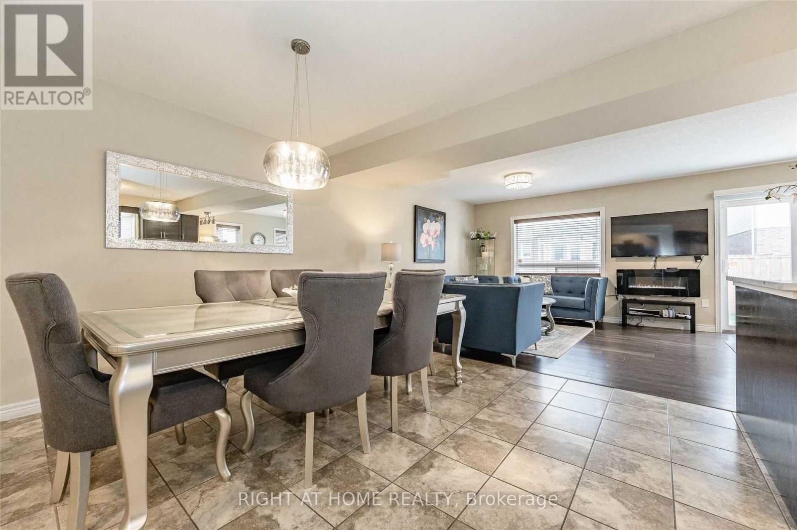 6 Crossbridge Avenue, Kitchener, Ontario  N2A 0J9 - Photo 6 - X12607510