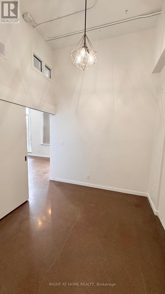 101 - 410 King Street W, Kitchener, Ontario  N2G 1C3 - Photo 10 - X12607516