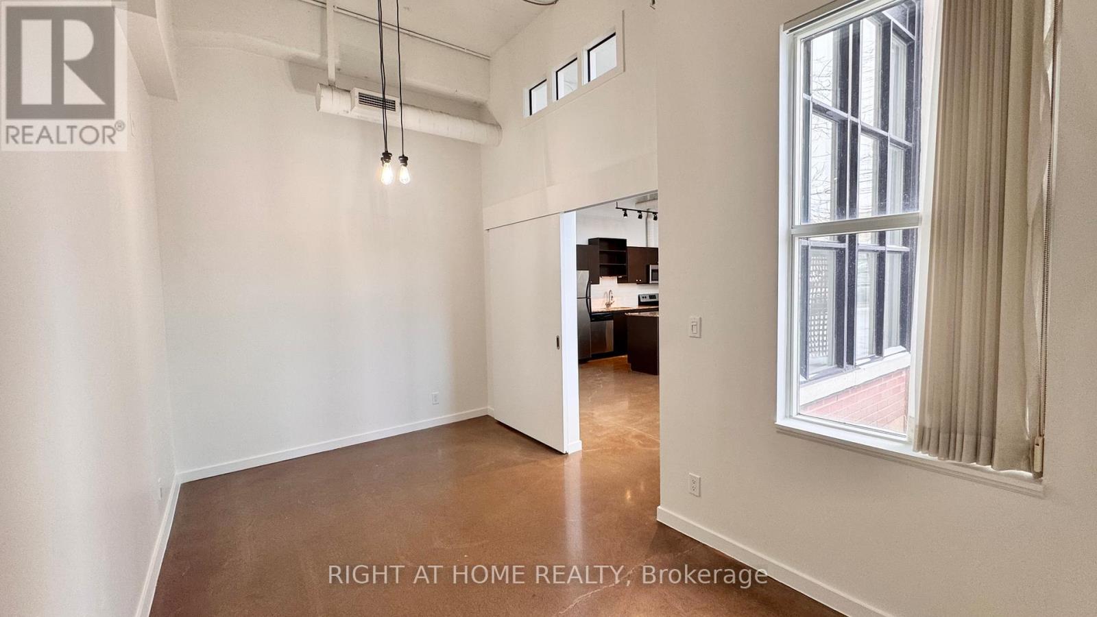 101 - 410 King Street W, Kitchener, Ontario  N2G 1C3 - Photo 8 - X12607516