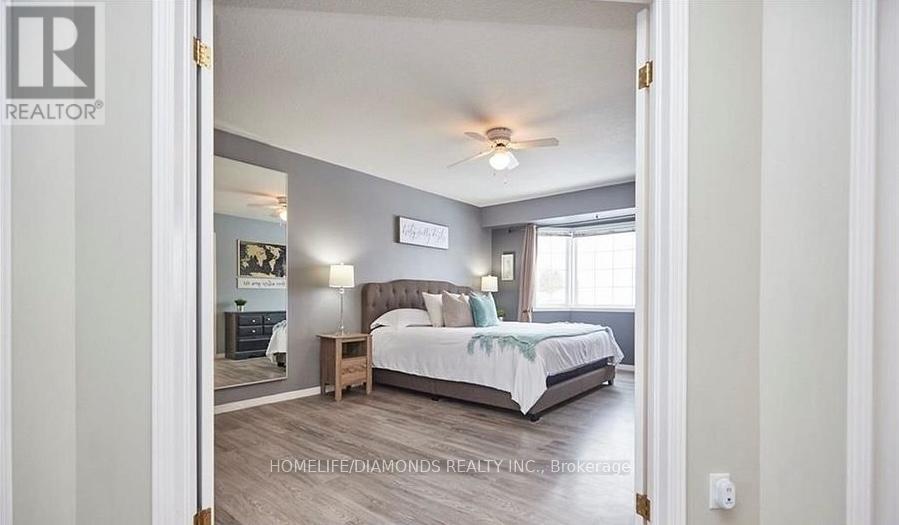 32 Woodland Drive, Welland, Ontario L3C 7C9 - Photo 5 - X12607524