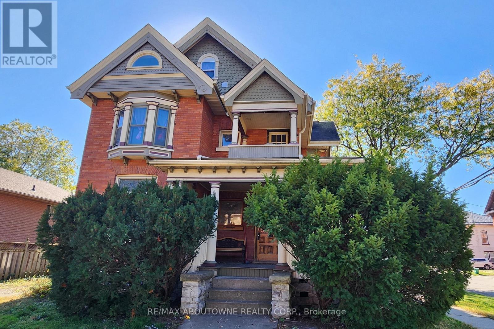 MAIN - 177 CHATHAM STREET, Brantford, Ontario