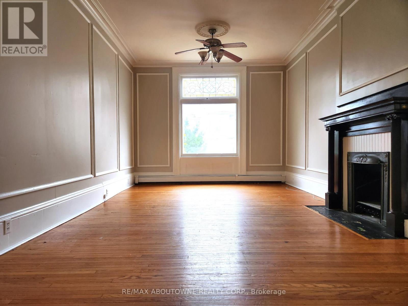 Main - 177 Chatham Street, Brantford, Ontario  N3S 4G6 - Photo 6 - X12607548