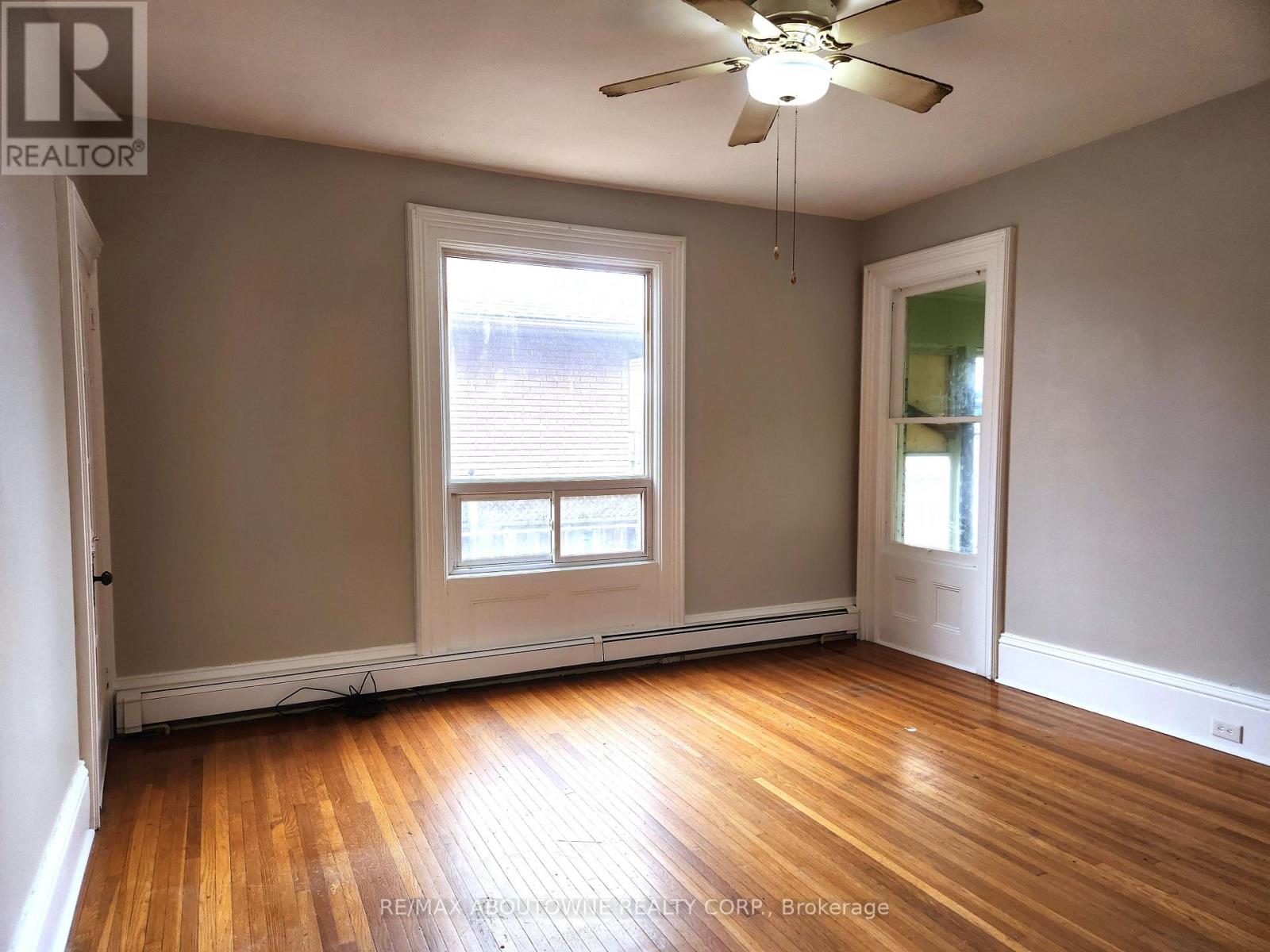 Main - 177 Chatham Street, Brantford, Ontario  N3S 4G6 - Photo 9 - X12607548