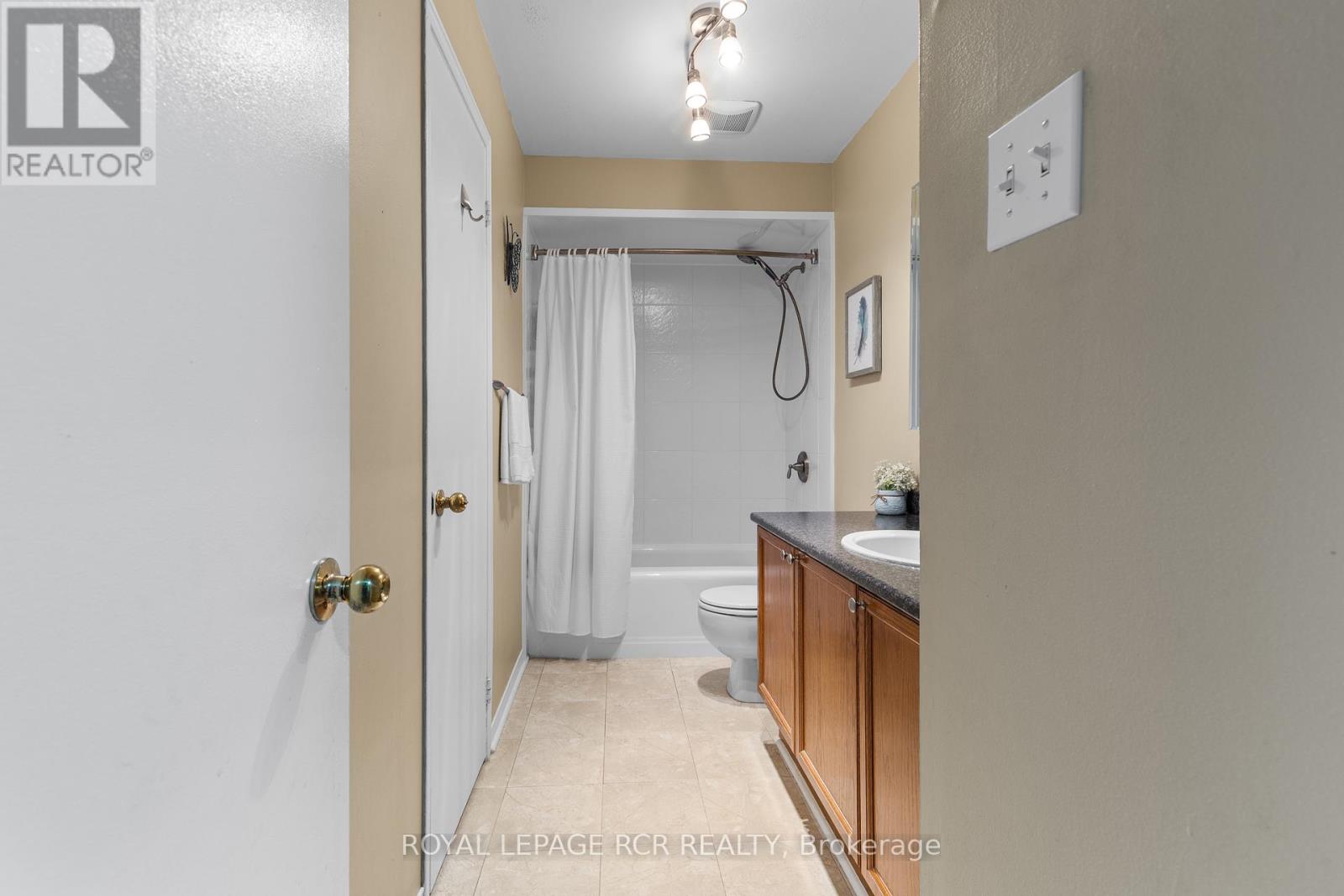 120 Howard Crescent, Orangeville, Ontario  L9W 4W2 - Photo 17 - W12373160