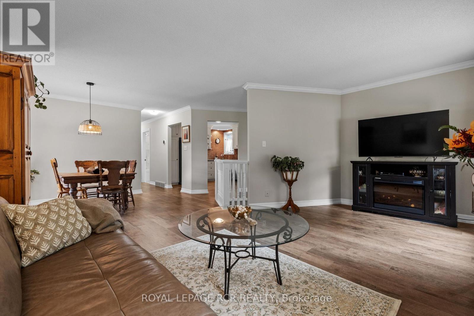 56 Wilson Crescent, Centre Wellington, Ontario  N0B 1S0 - Photo 10 - X12464730