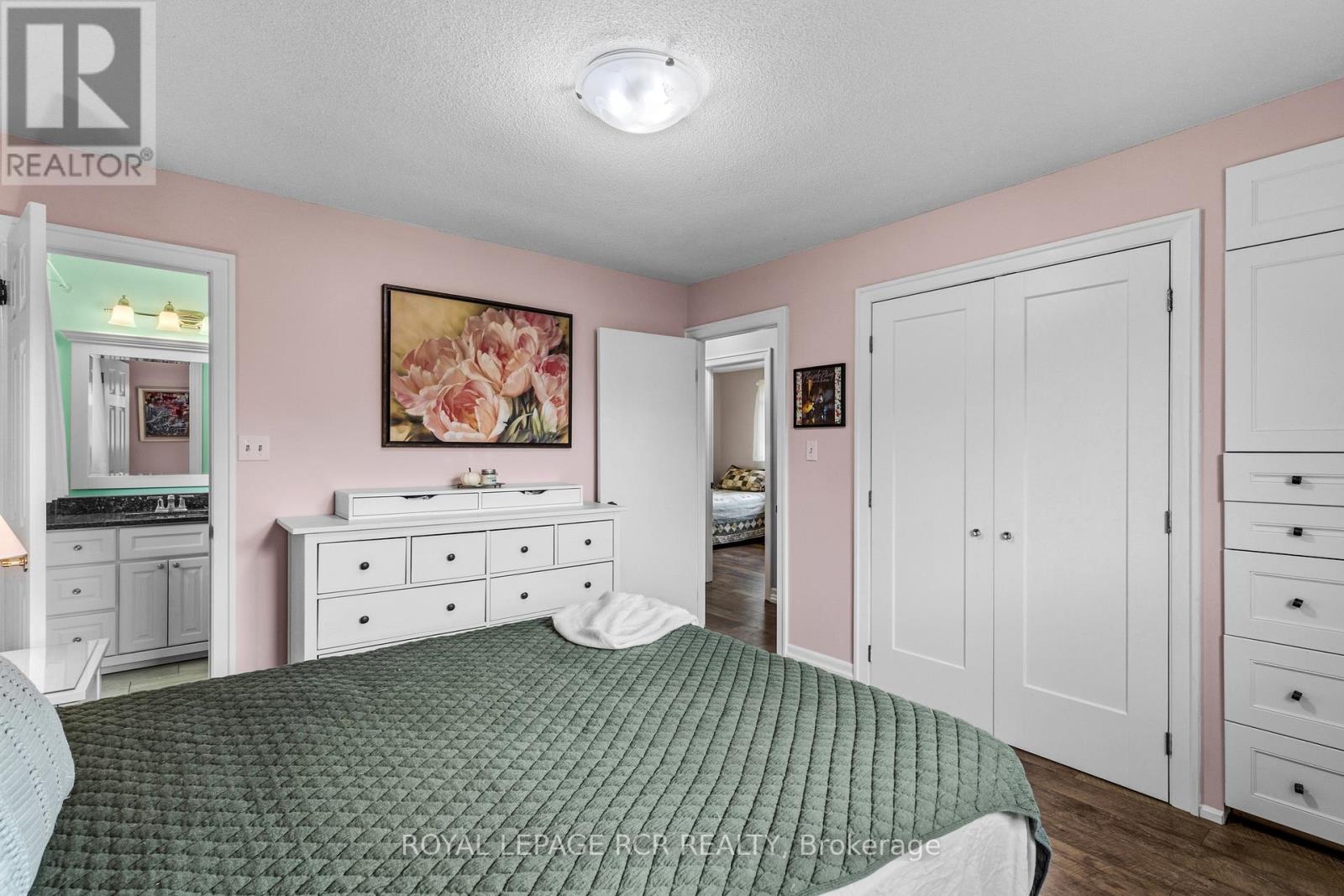 56 Wilson Crescent, Centre Wellington, Ontario  N0B 1S0 - Photo 22 - X12464730