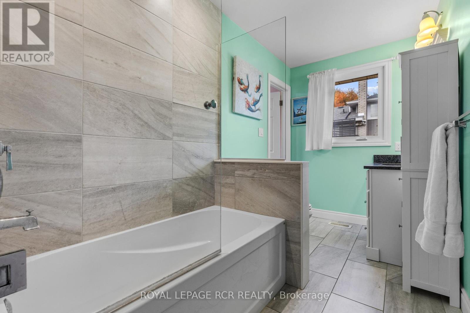 56 Wilson Crescent, Centre Wellington, Ontario  N0B 1S0 - Photo 20 - X12464730