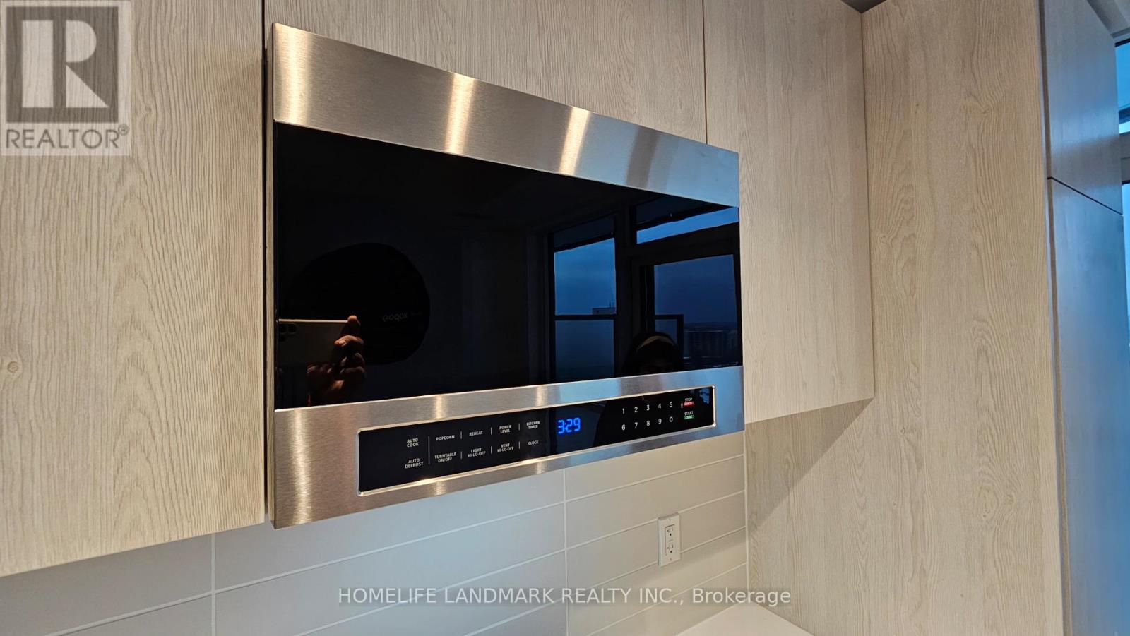 1603 - 110 Broadway Avenue, Toronto, Ontario  M4P 1V7 - Photo 11 - C12607560