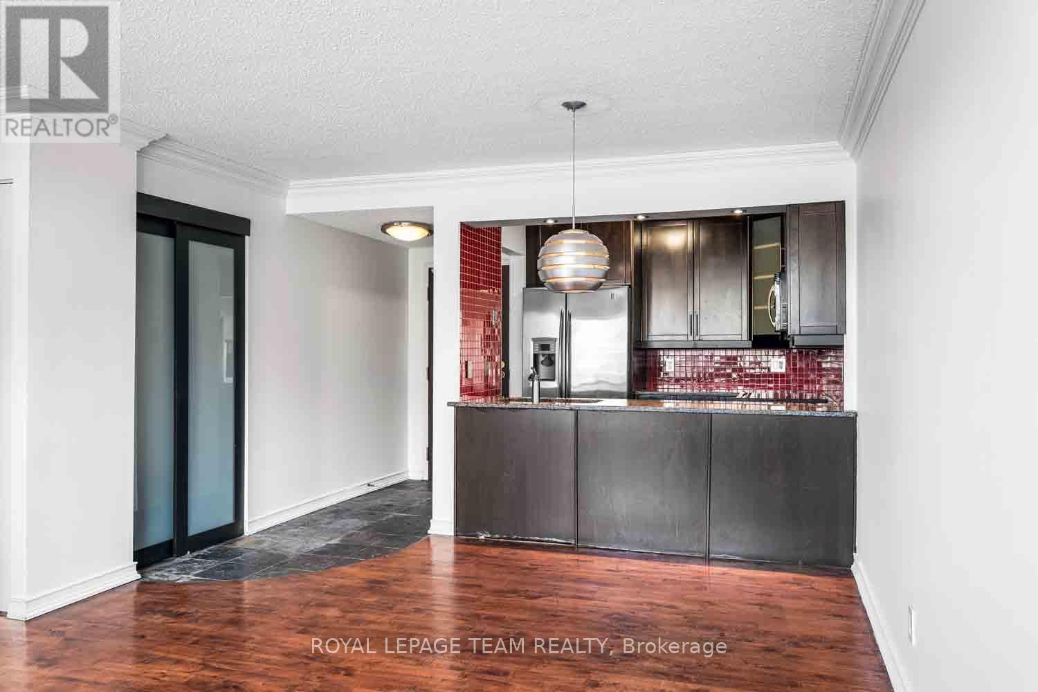 504 - 154 Nelson Street, Ottawa, Ontario  K1N 7R5 - Photo 14 - X12607388