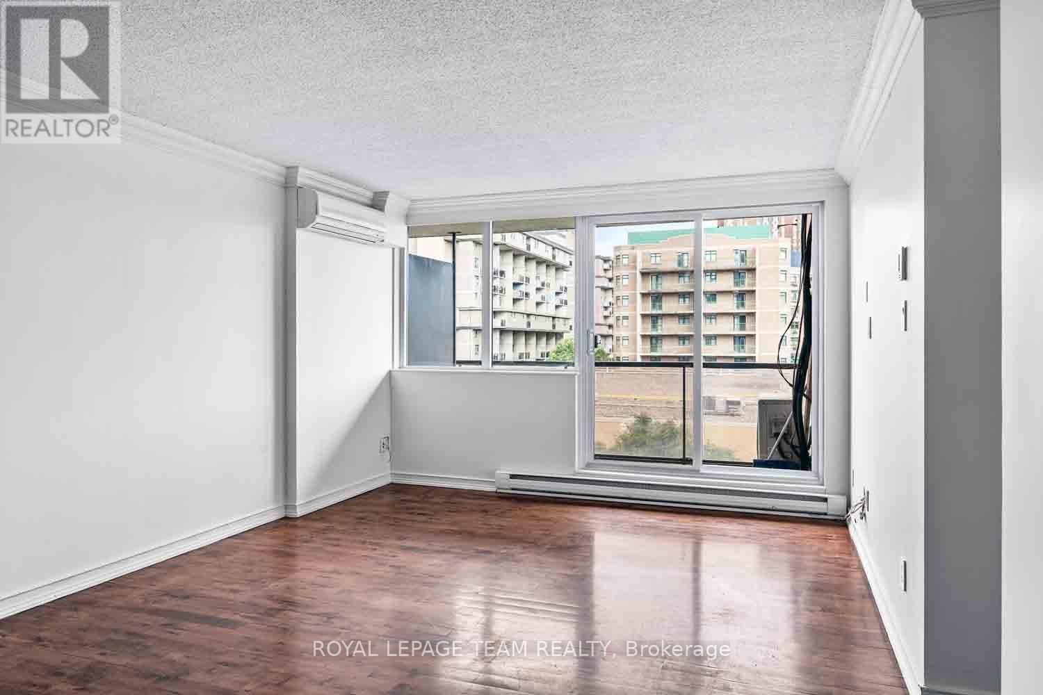 504 - 154 Nelson Street, Ottawa, Ontario  K1N 7R5 - Photo 16 - X12607402