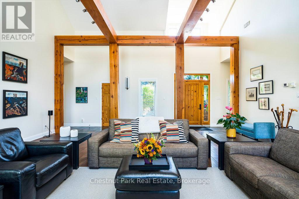 2 Evergreen Road, Collingwood, Ontario  L9Y 5A8 - Photo 19 - S12089114