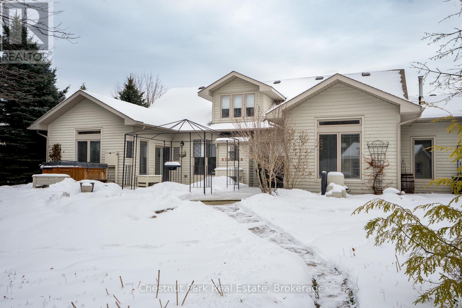 2 Evergreen Road, Collingwood, Ontario  L9Y 5A8 - Photo 3 - S12089114