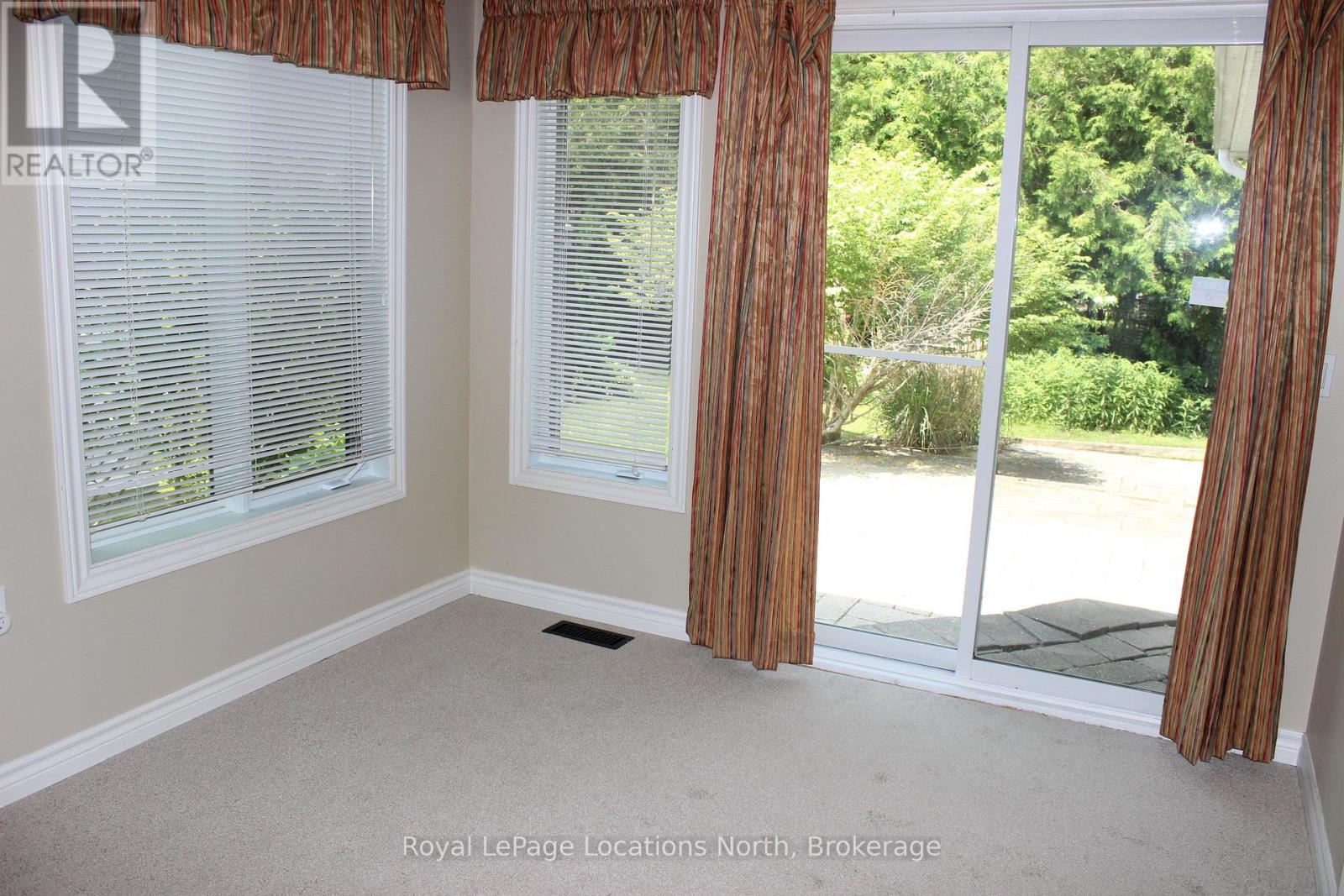 9 Pennsylvania Avenue, Wasaga Beach, Ontario  L9Z 3A8 - Photo 18 - S12240745