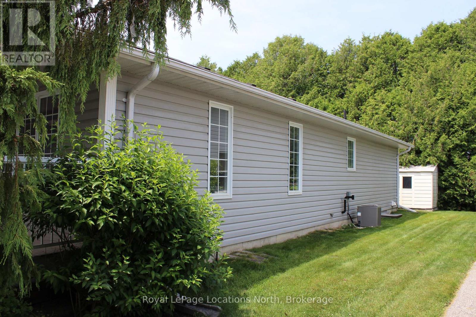 9 Pennsylvania Avenue, Wasaga Beach, Ontario  L9Z 3A8 - Photo 33 - S12240745