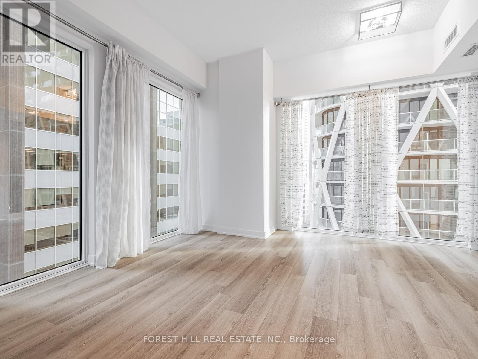 1104 - 238 Simcoe Street, Toronto, Ontario  M5T 0E2 - Photo 12 - C12590496