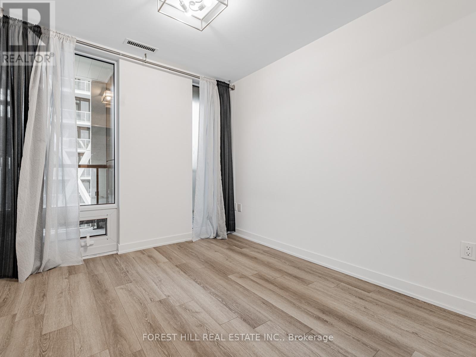 1104 - 238 Simcoe Street, Toronto, Ontario  M5T 0E2 - Photo 9 - C12590496