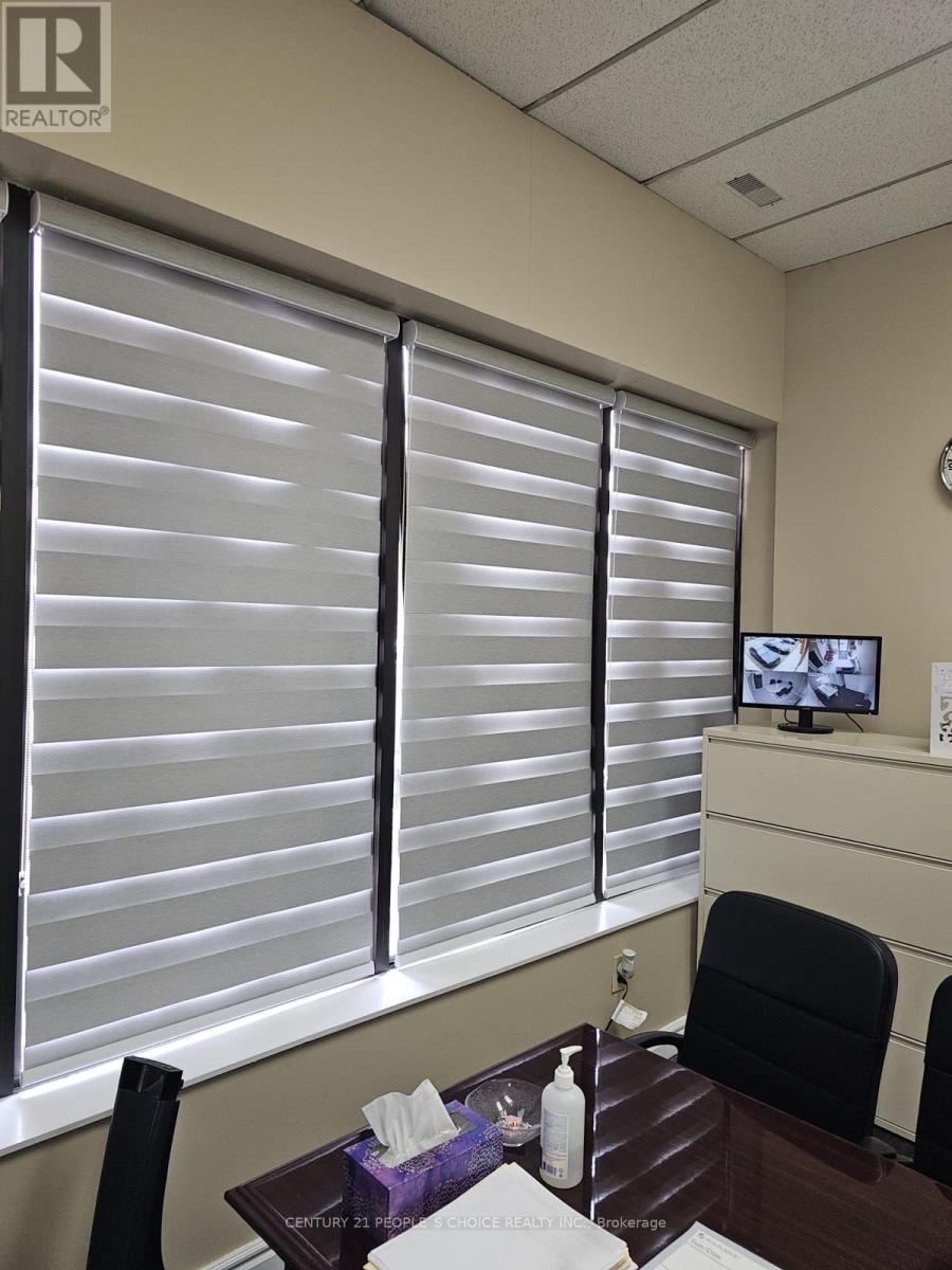 21 - 4801 Steeles Avenue W, Toronto, Ontario  M9L 2W1 - Photo 22 - W12607568