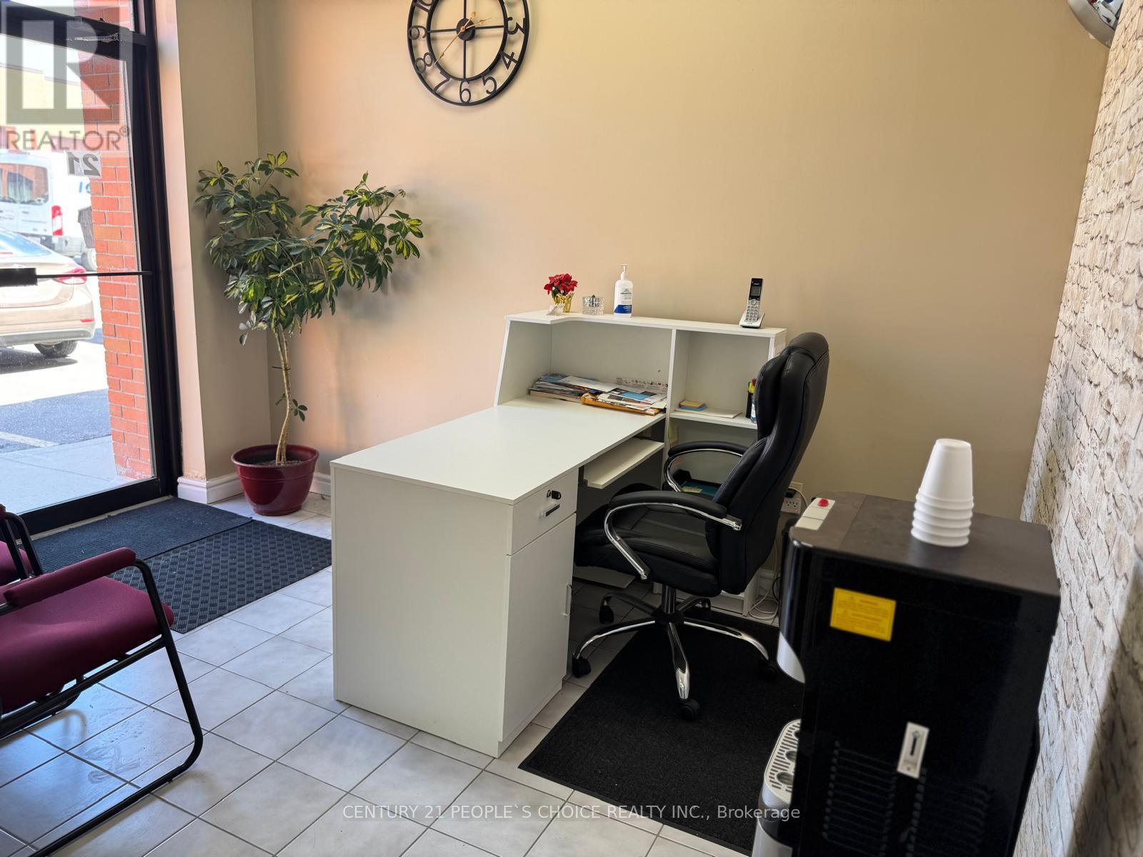 21 - 4801 Steeles Avenue W, Toronto, Ontario  M9L 2W1 - Photo 5 - W12607568