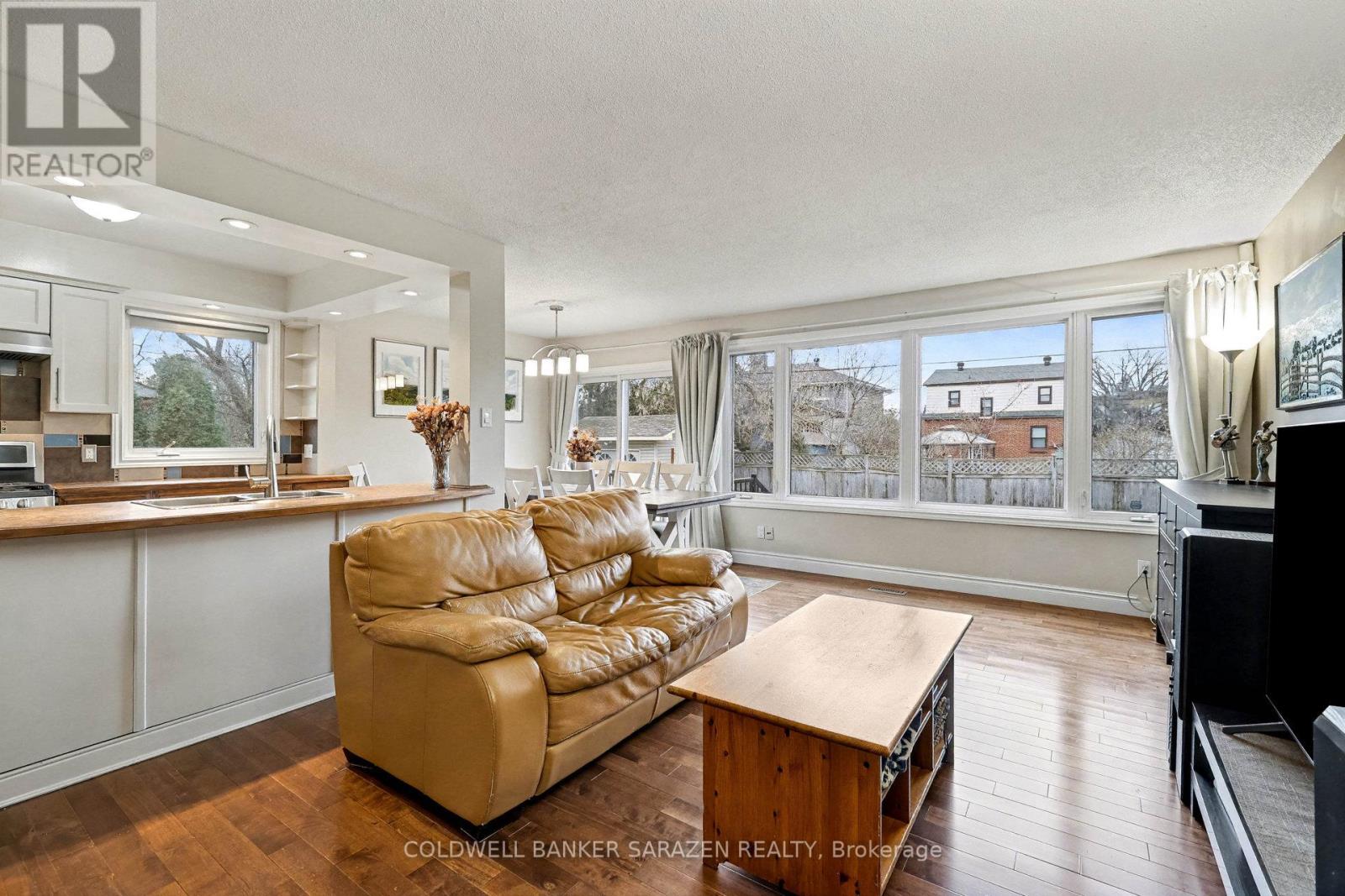 868 Duberry Street, Ottawa, Ontario  K2A 3T3 - Photo 5 - X12602792