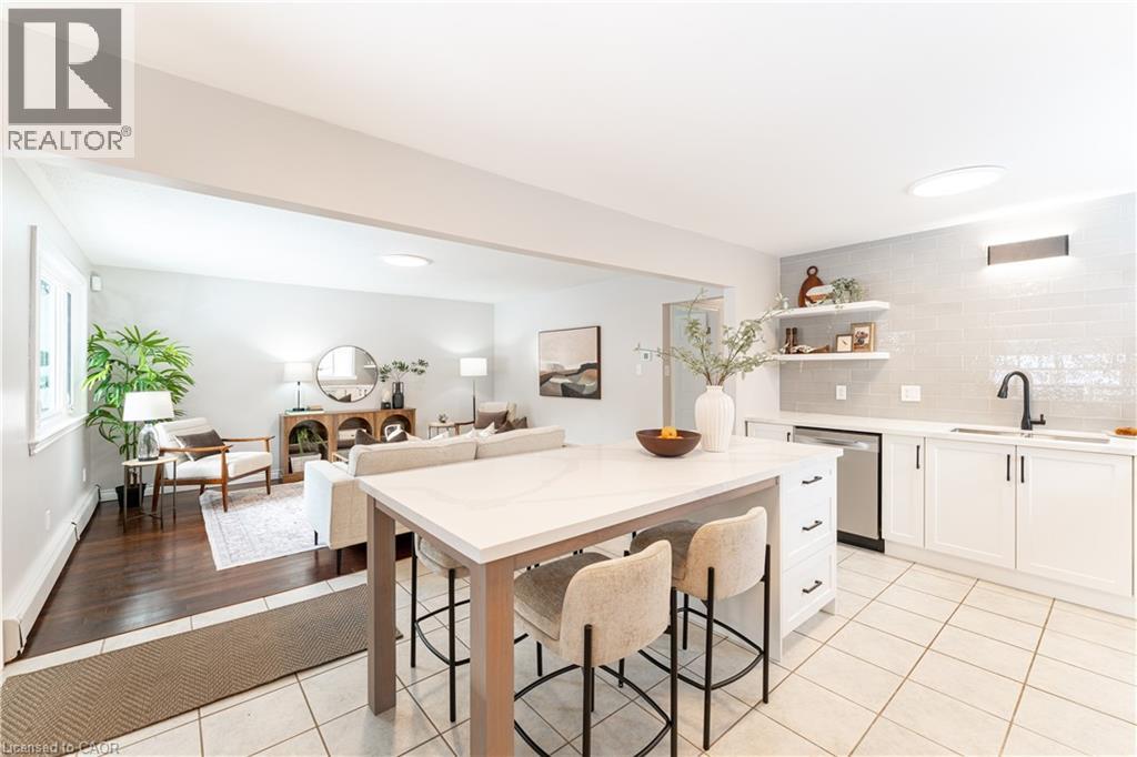 130 Henry Street, Brantford, Ontario   - Photo 3 - 40791452