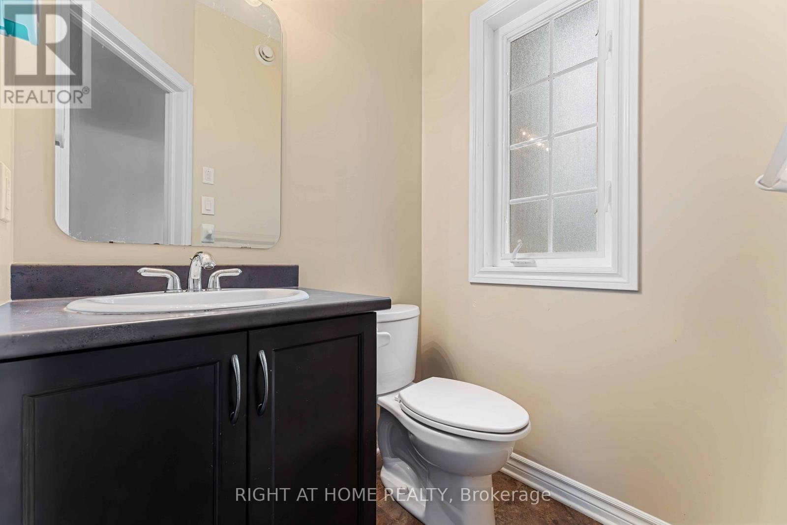 359 Kingbrook Drive, Ottawa, Ontario  K2M 0G2 - Photo 8 - X12607620