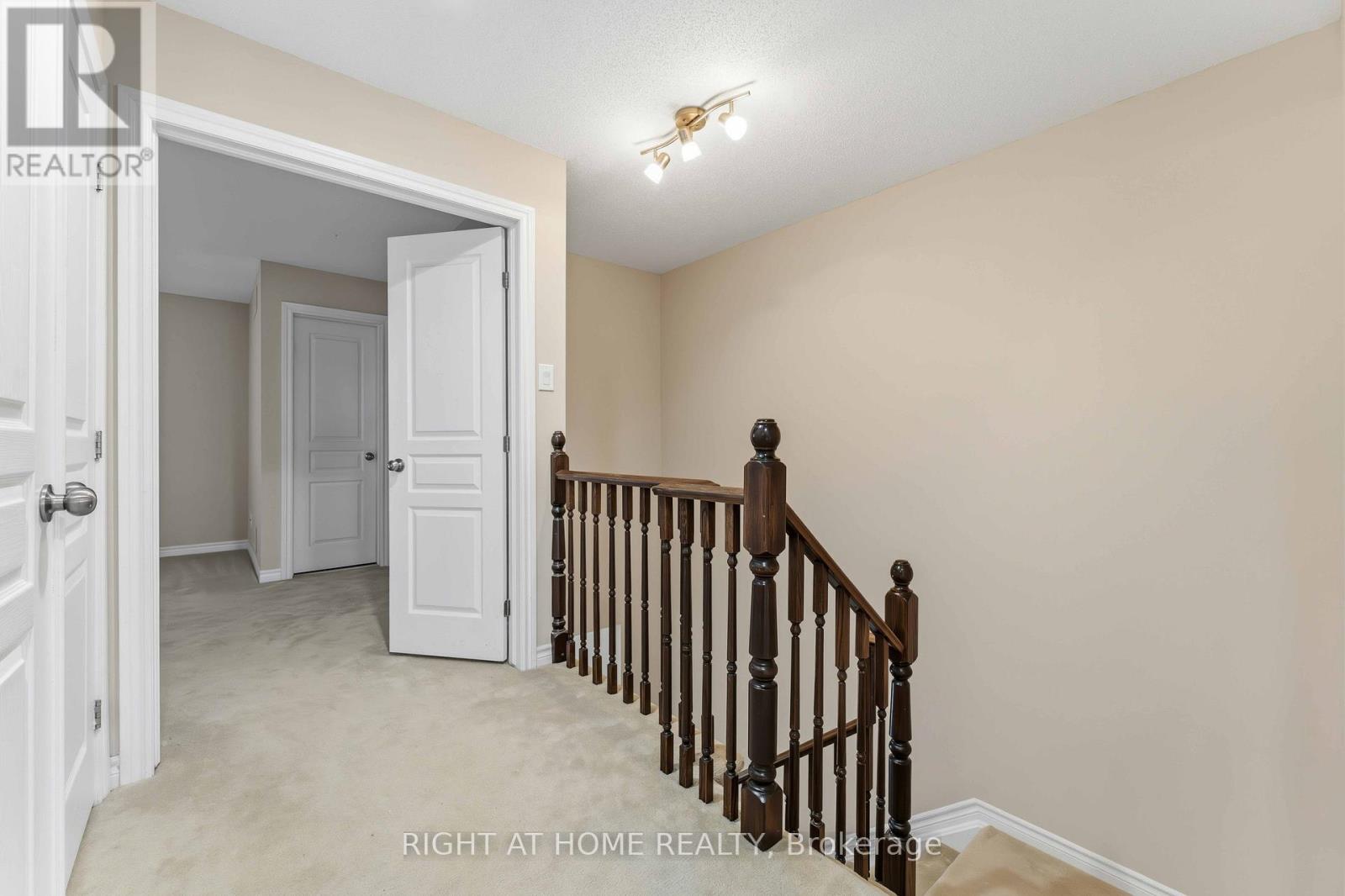 359 Kingbrook Drive, Ottawa, Ontario  K2M 0G2 - Photo 9 - X12607620