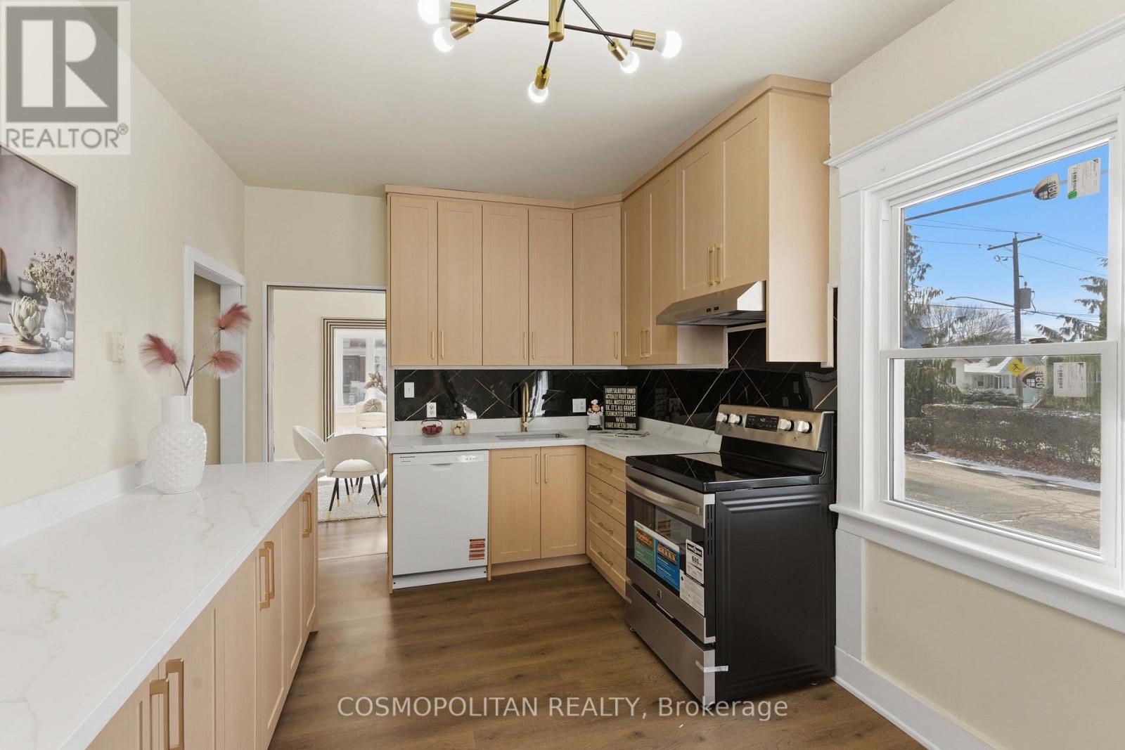 5205 Jepson Street, Niagara Falls (Cherrywood), Ontario  L2E 1K9 - Photo 10 - X12607598