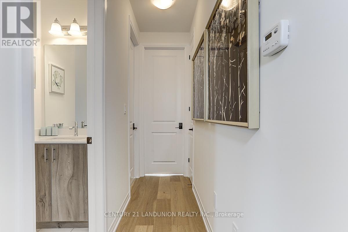 6 De La Roche Drive, Vaughan, Ontario  L4L 1A6 - Photo 23 - N12607562