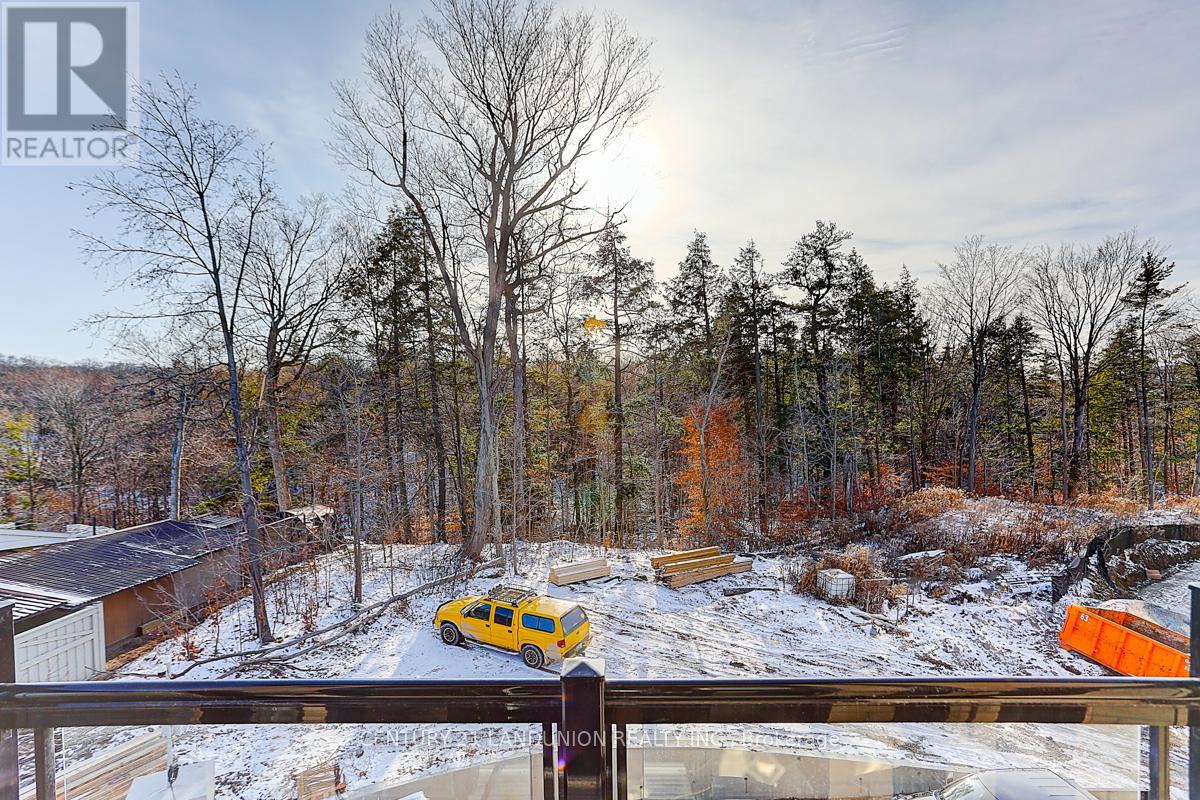 6 De La Roche Drive, Vaughan, Ontario  L4L 1A6 - Photo 33 - N12607562