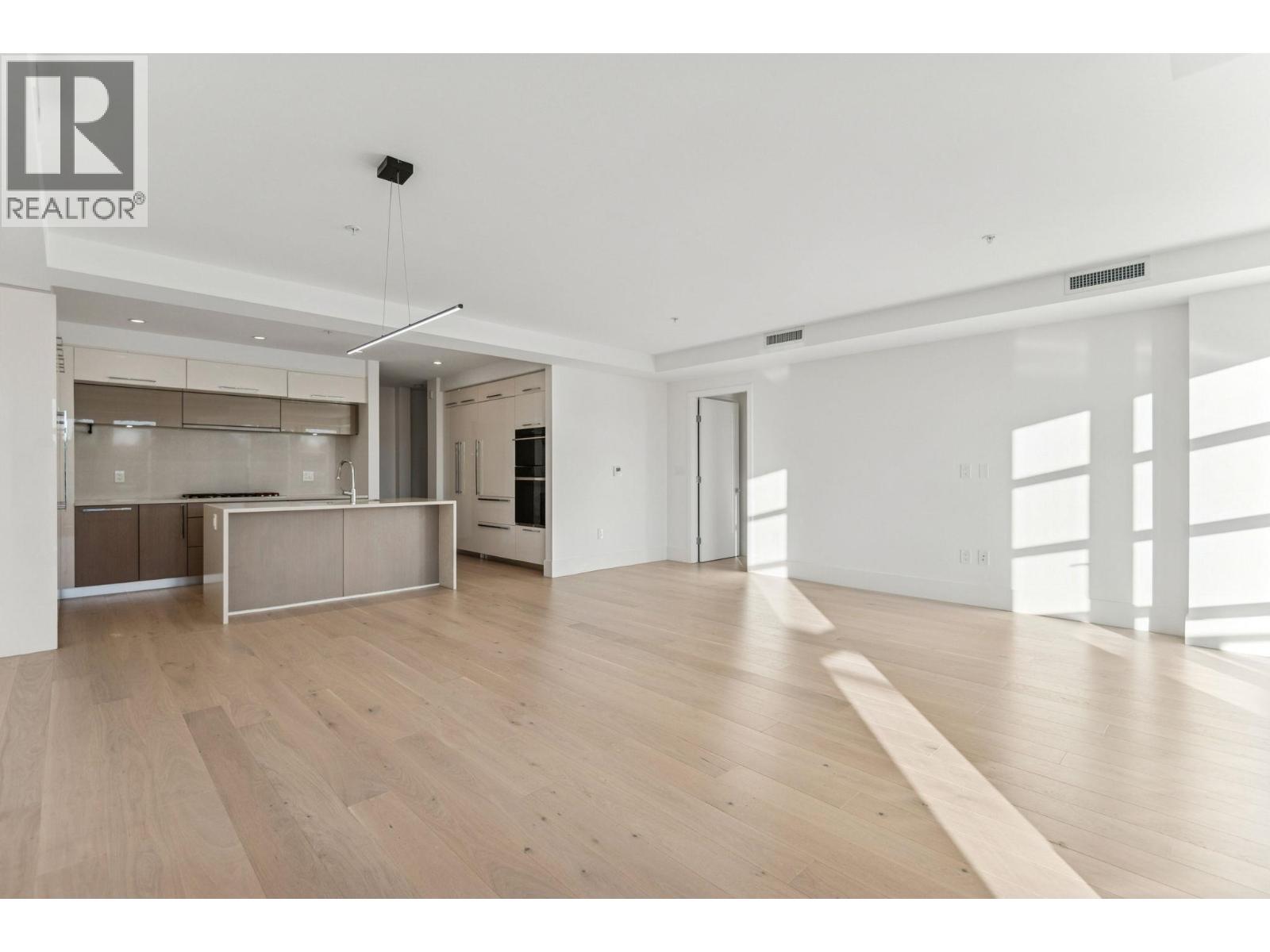 402 6168 East Boulevard, Vancouver, British Columbia V6M 3V6 - Photo 6 - R3071168