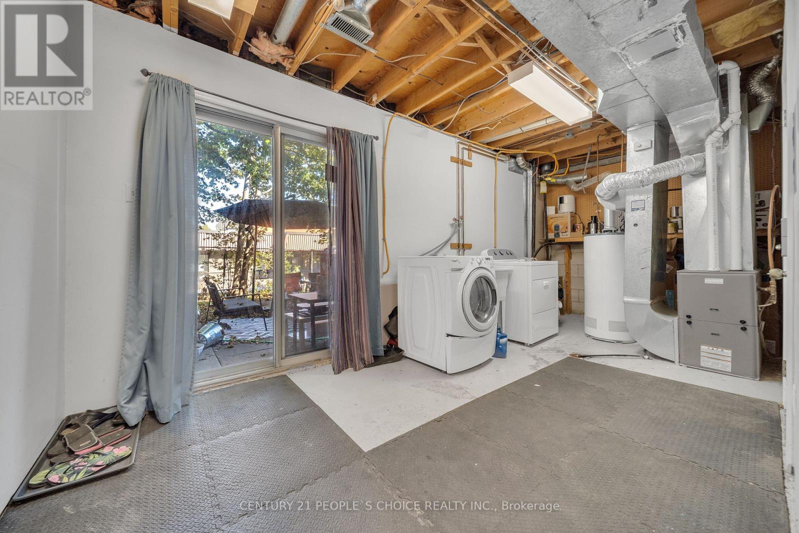 51 Mcmullen Crescent, Brampton, Ontario L6S 3M2 - Photo 37 - W12607594