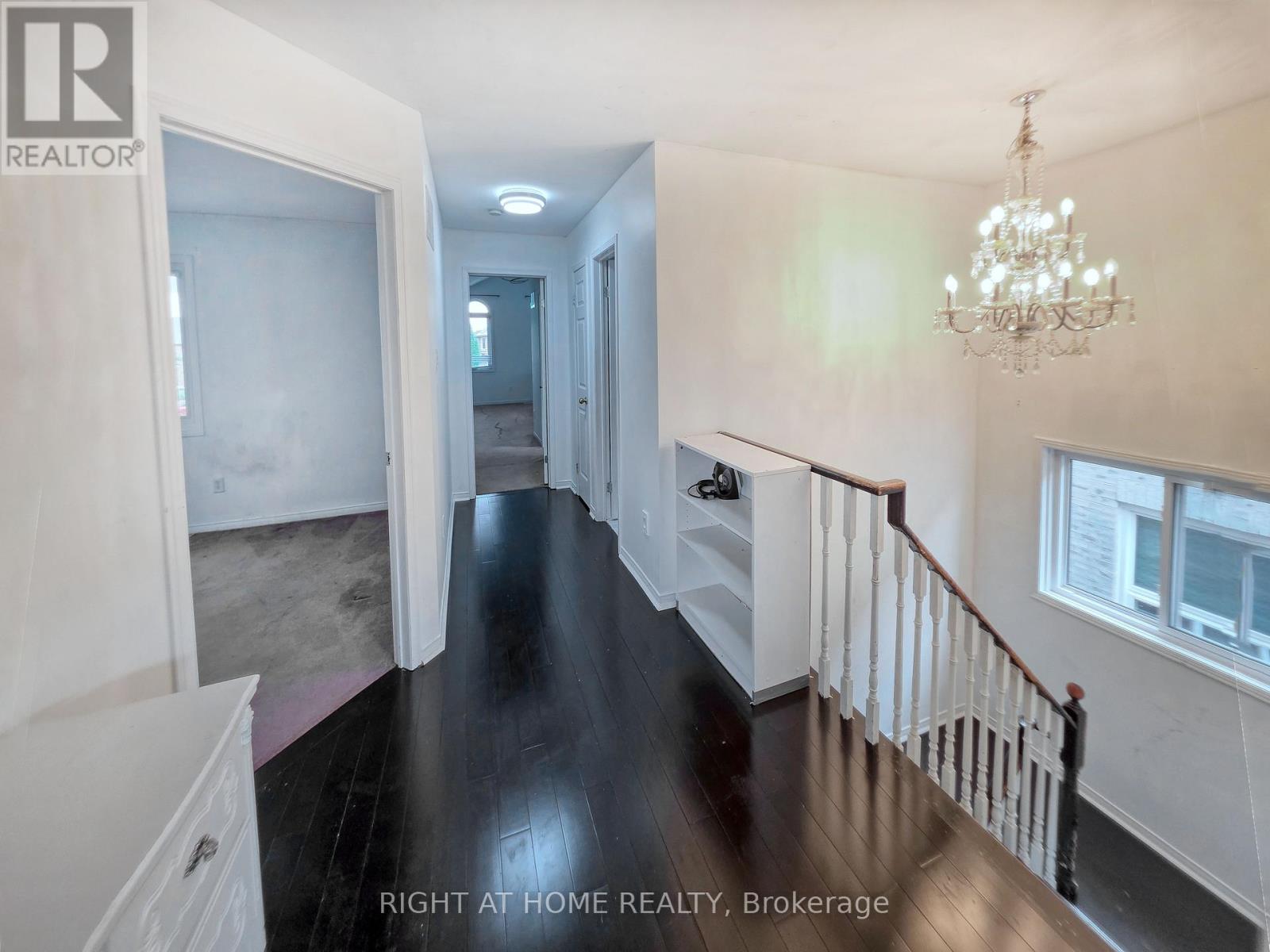 6 Buffridge Trail, Brampton, Ontario  L7A 1H2 - Photo 10 - W12607622