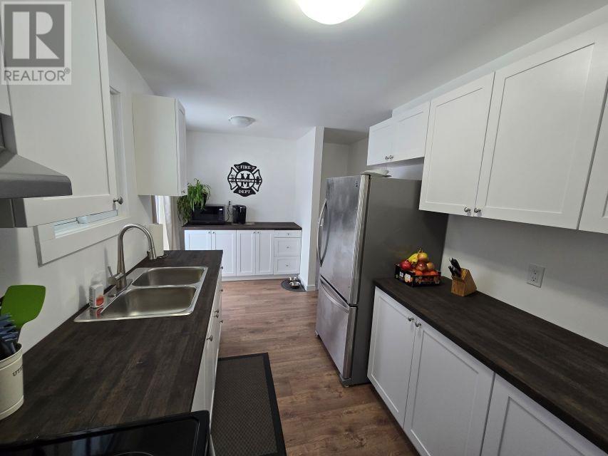 52a London Cres, Elliot Lake, Ontario  P5A 2P6 - Photo 5 - SM253423