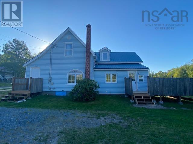 208 Kitchener Street, Stewiacke, Nova Scotia  B0N 2J0 - Photo 2 - 202523326
