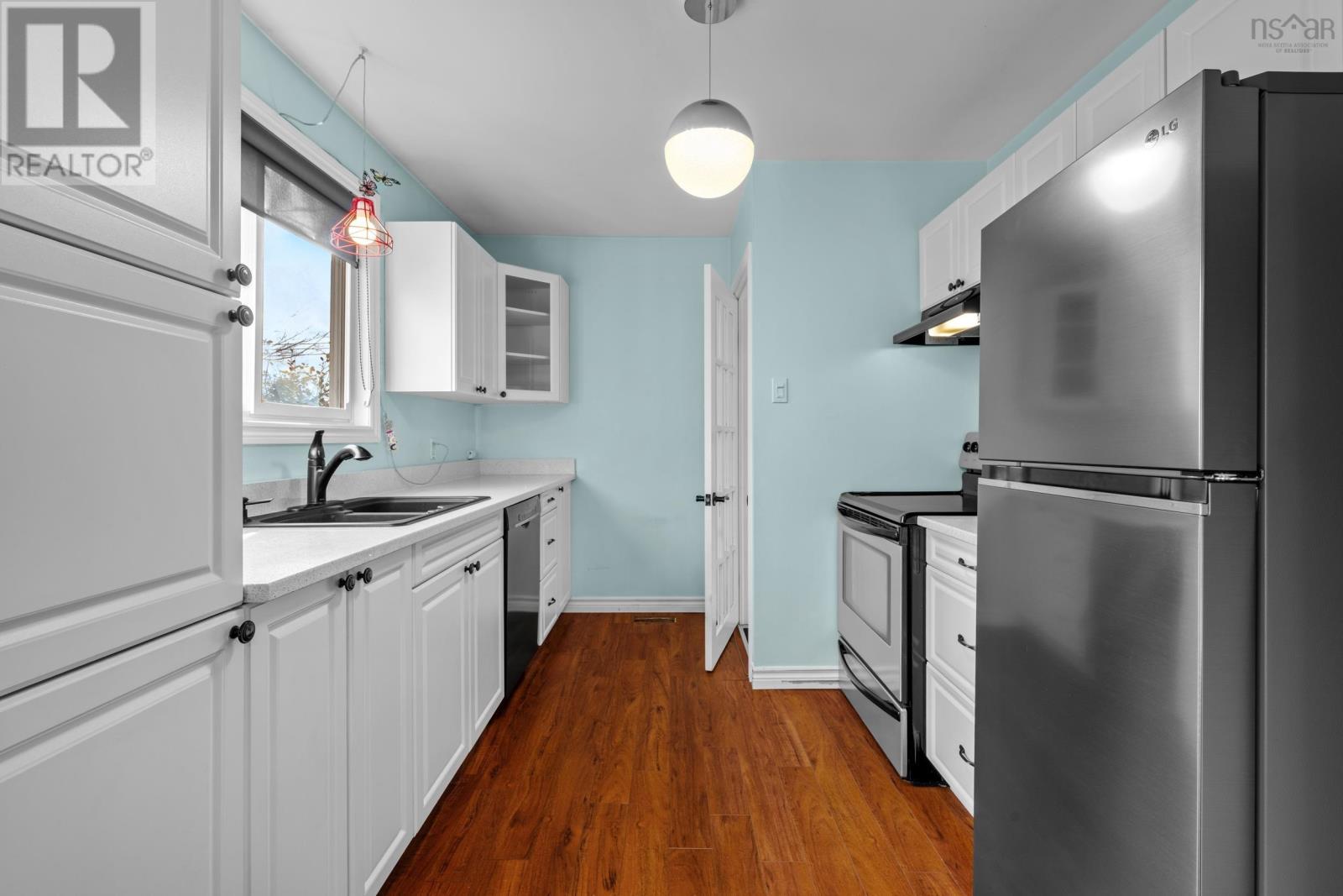 17 Newcombe Drive, Lower Sackville, Nova Scotia  B4C 2C8 - Photo 11 - 202528851