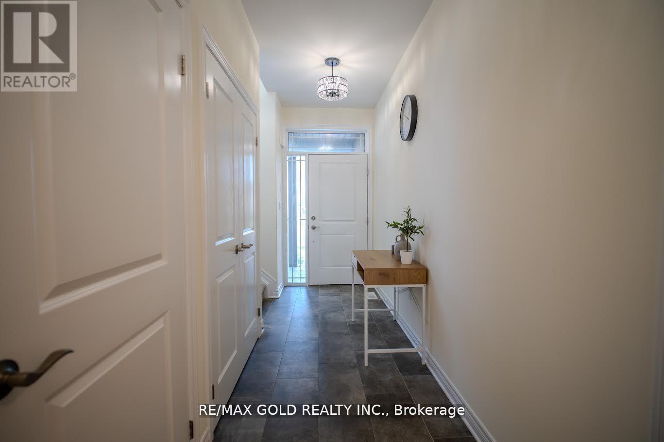 7395 Sherrilee Crescent, Niagara Falls, Ontario  L2H 3T4 - Photo 5 - X12607582