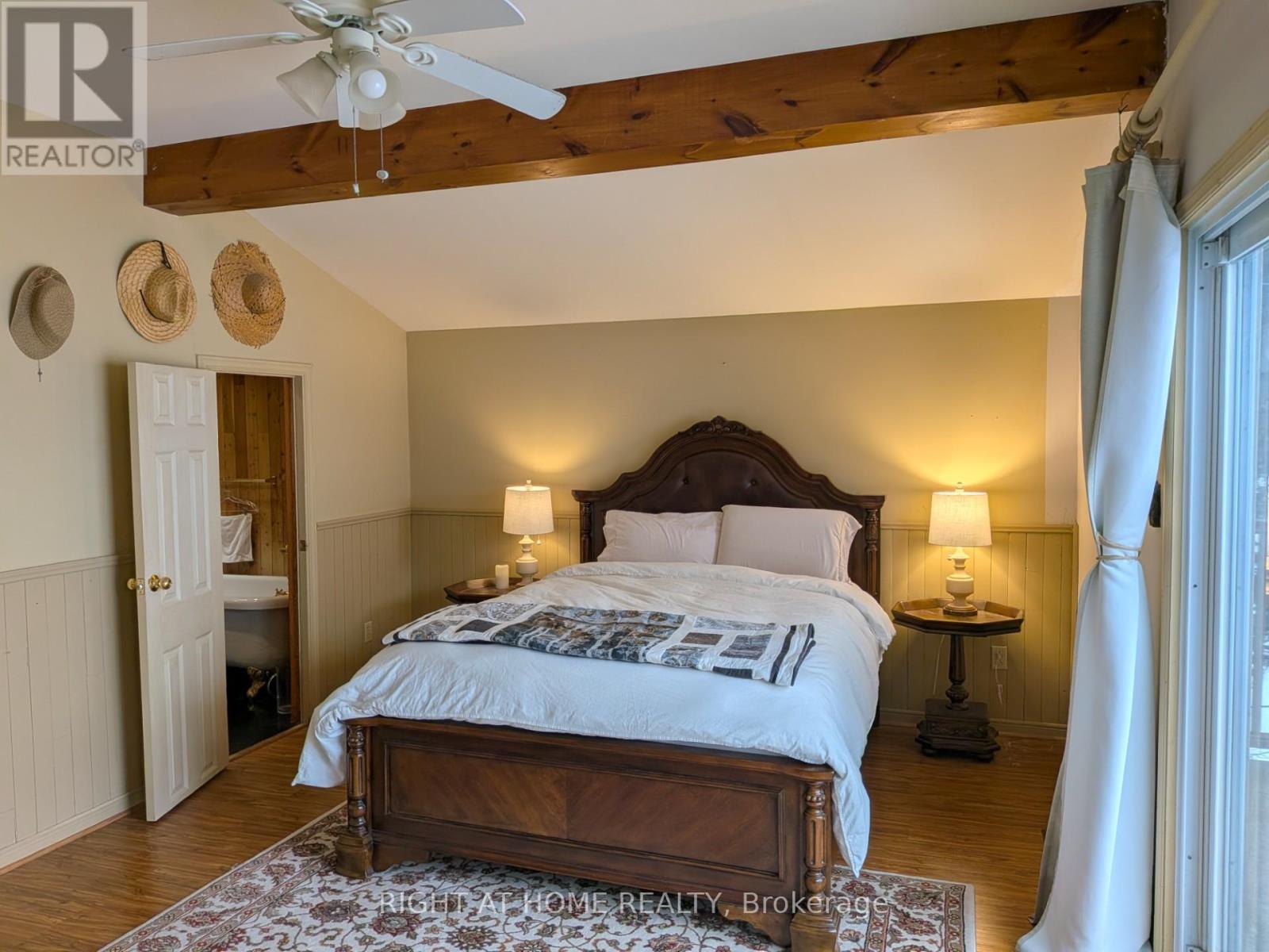 36 SHIRLEA BOULEVARD, Georgina, Ontario