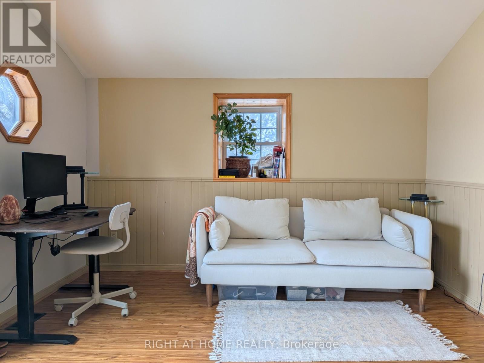 36 Shirlea Boulevard, Georgina, Ontario L4P 1K9 - Photo 9 - N12605866