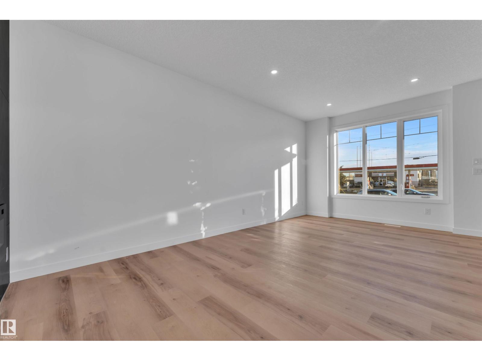 9652 63 Ave Nw, Edmonton, Alberta  T6E 0G5 - Photo 14 - E4467622