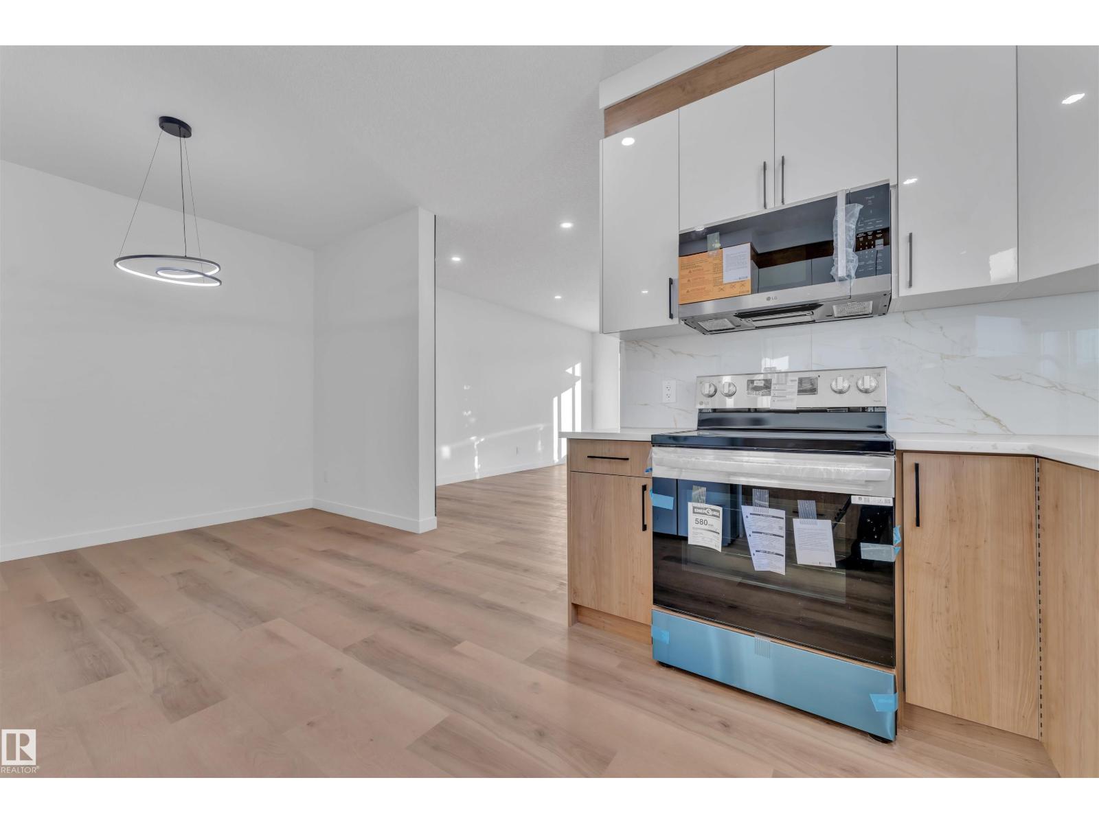 9652 63 Ave Nw, Edmonton, Alberta  T6E 0G5 - Photo 18 - E4467622