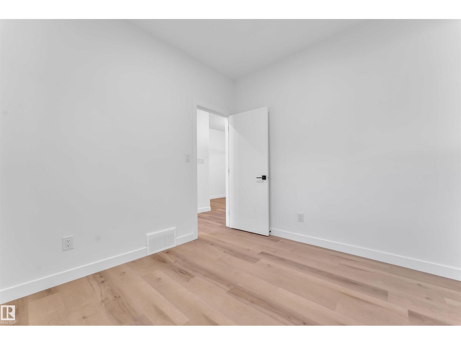 9652 63 Ave Nw, Edmonton, Alberta  T6E 0G5 - Photo 23 - E4467622