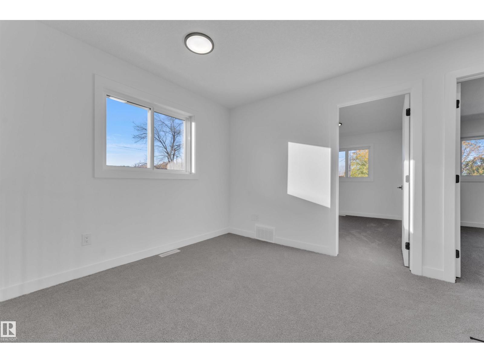 9652 63 Ave Nw, Edmonton, Alberta  T6E 0G5 - Photo 27 - E4467622