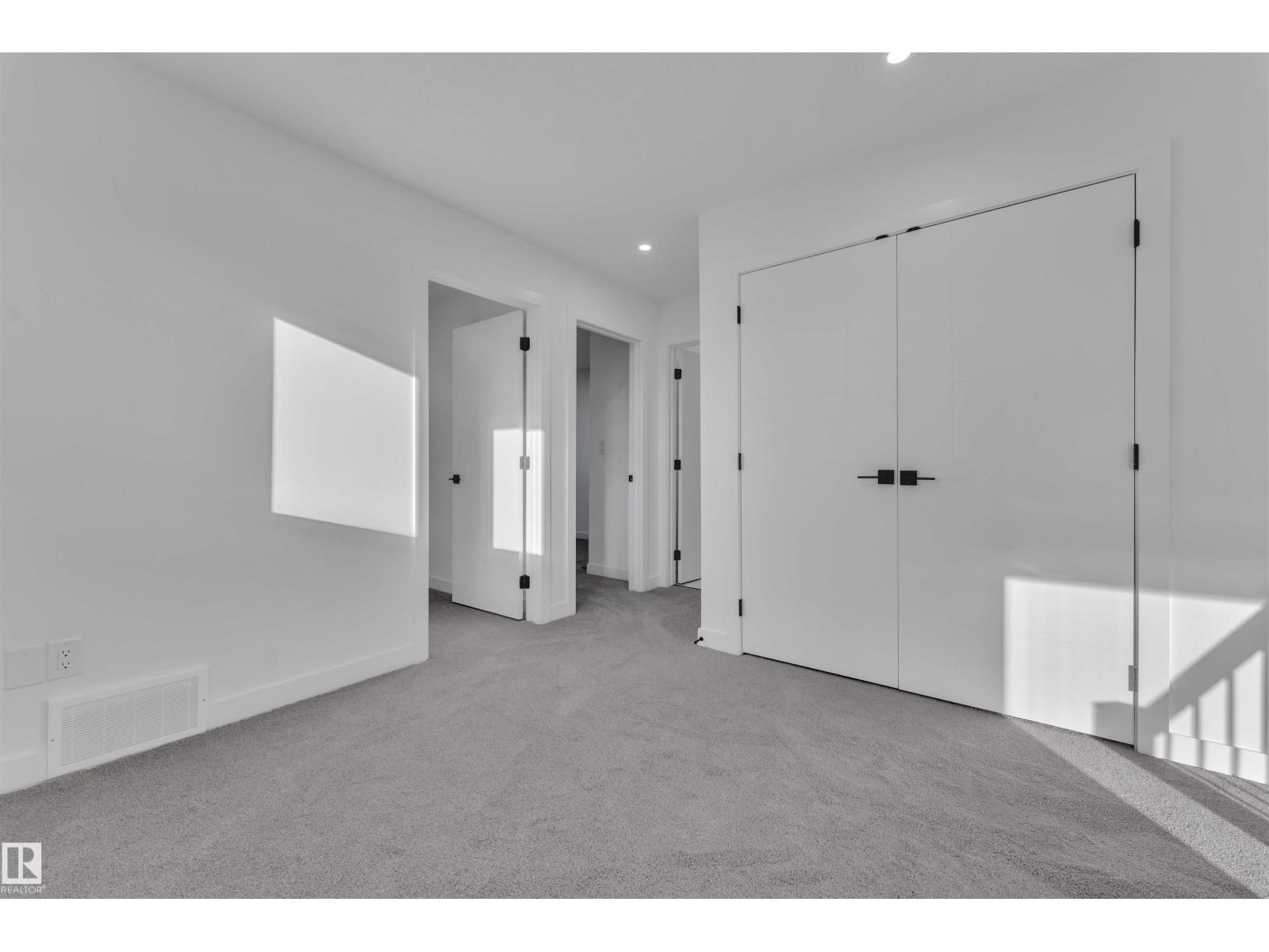 9652 63 Ave Nw, Edmonton, Alberta  T6E 0G5 - Photo 29 - E4467622