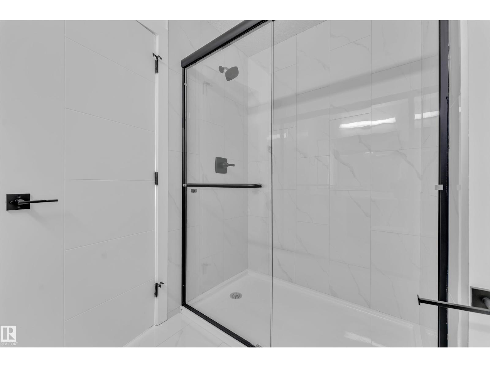 9652 63 Ave Nw, Edmonton, Alberta  T6E 0G5 - Photo 39 - E4467622