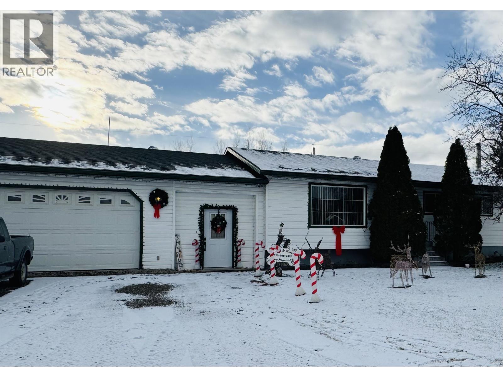 1321 8th Avenue, Valemount, British Columbia  V0E 2Z0 - Photo 3 - R3071265