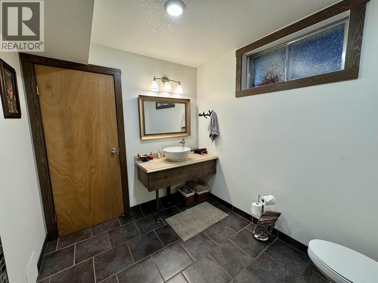 1321 8th Avenue, Valemount, British Columbia  V0E 2Z0 - Photo 21 - R3071265