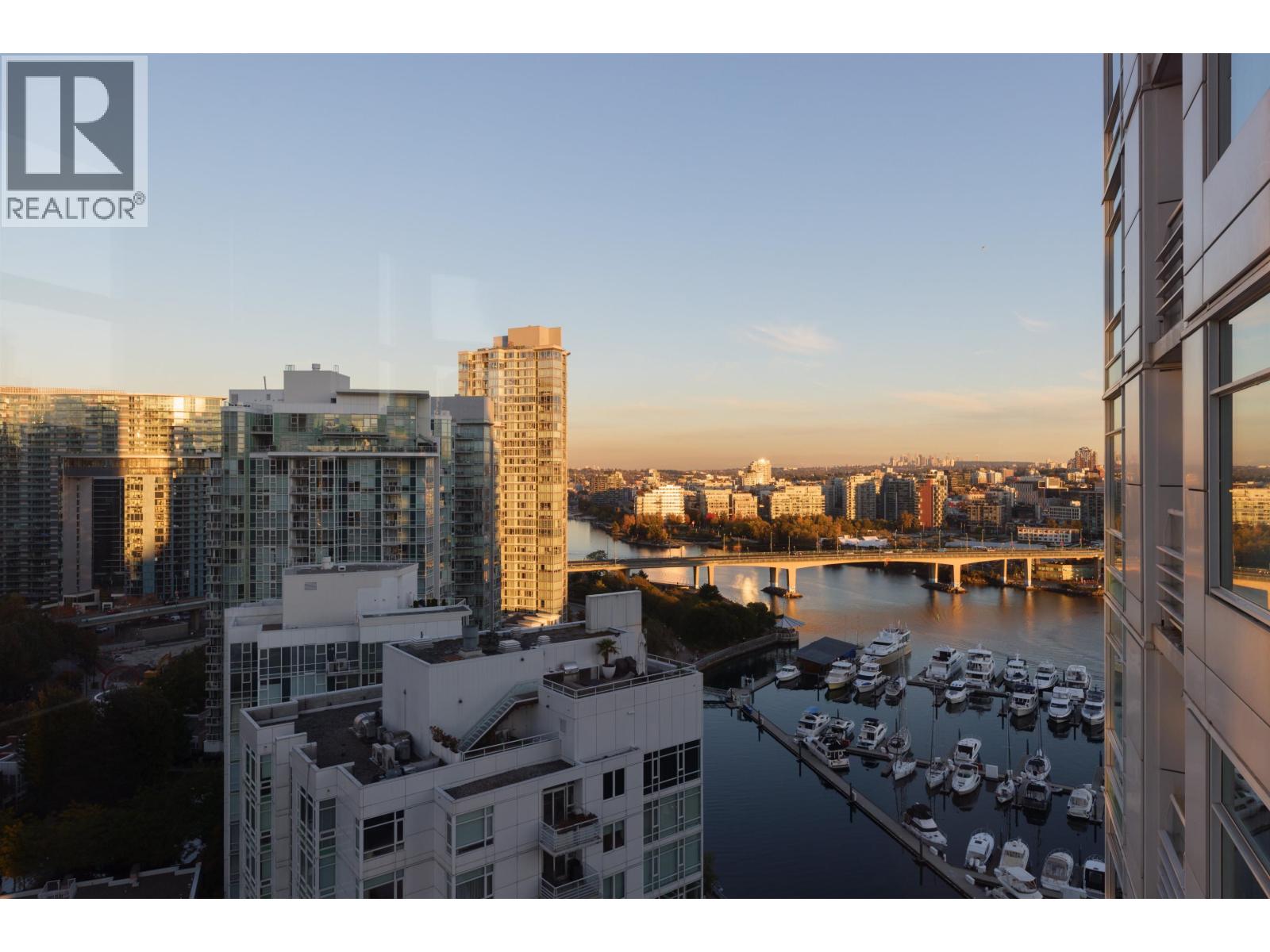 2305 1199 Marinaside Crescent, Vancouver, British Columbia  V6Z 2Y2 - Photo 5 - R3061478