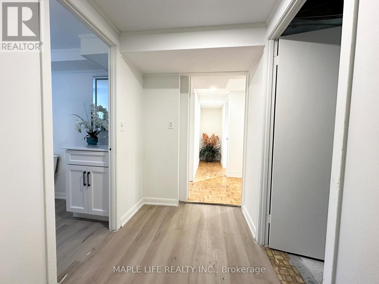 Bsmt - 15 Nymark Avenue, Toronto, Ontario  M2J 2G8 - Photo 4 - C12607636